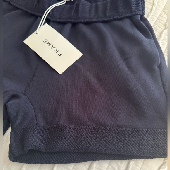 Frame Rolled Up Short In Navy Size XS NWT - Picture 5 of 7